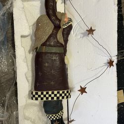 Williraye Studio folk Flying Santa