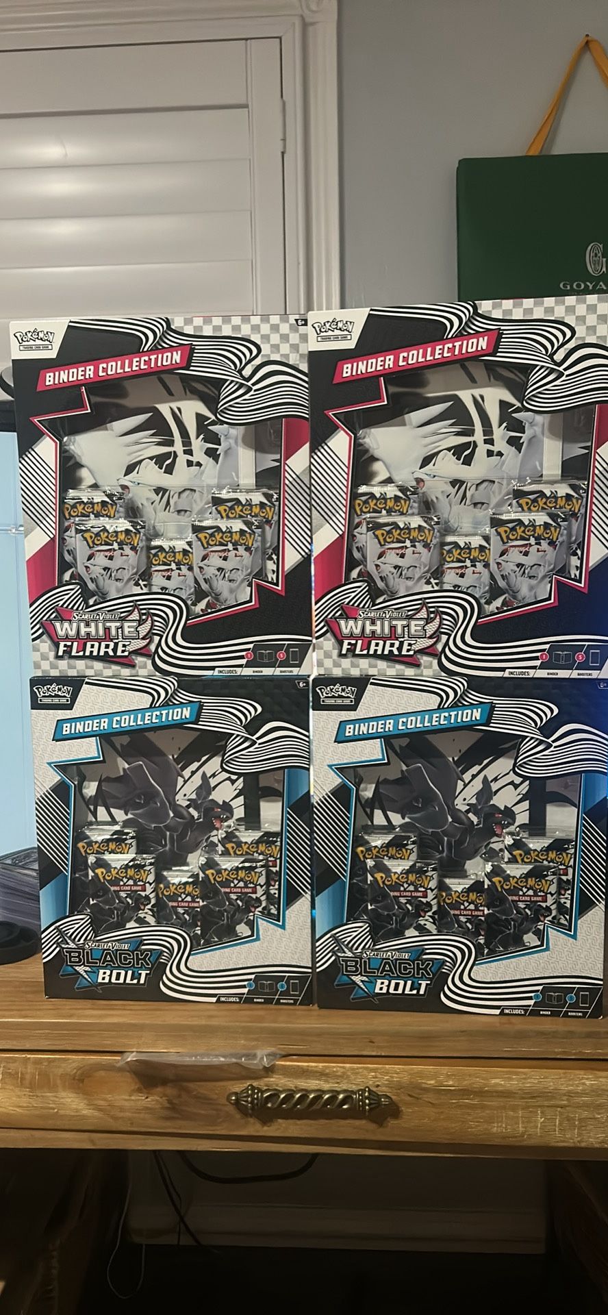 Black Bolt White flare Binder Lot Of 4