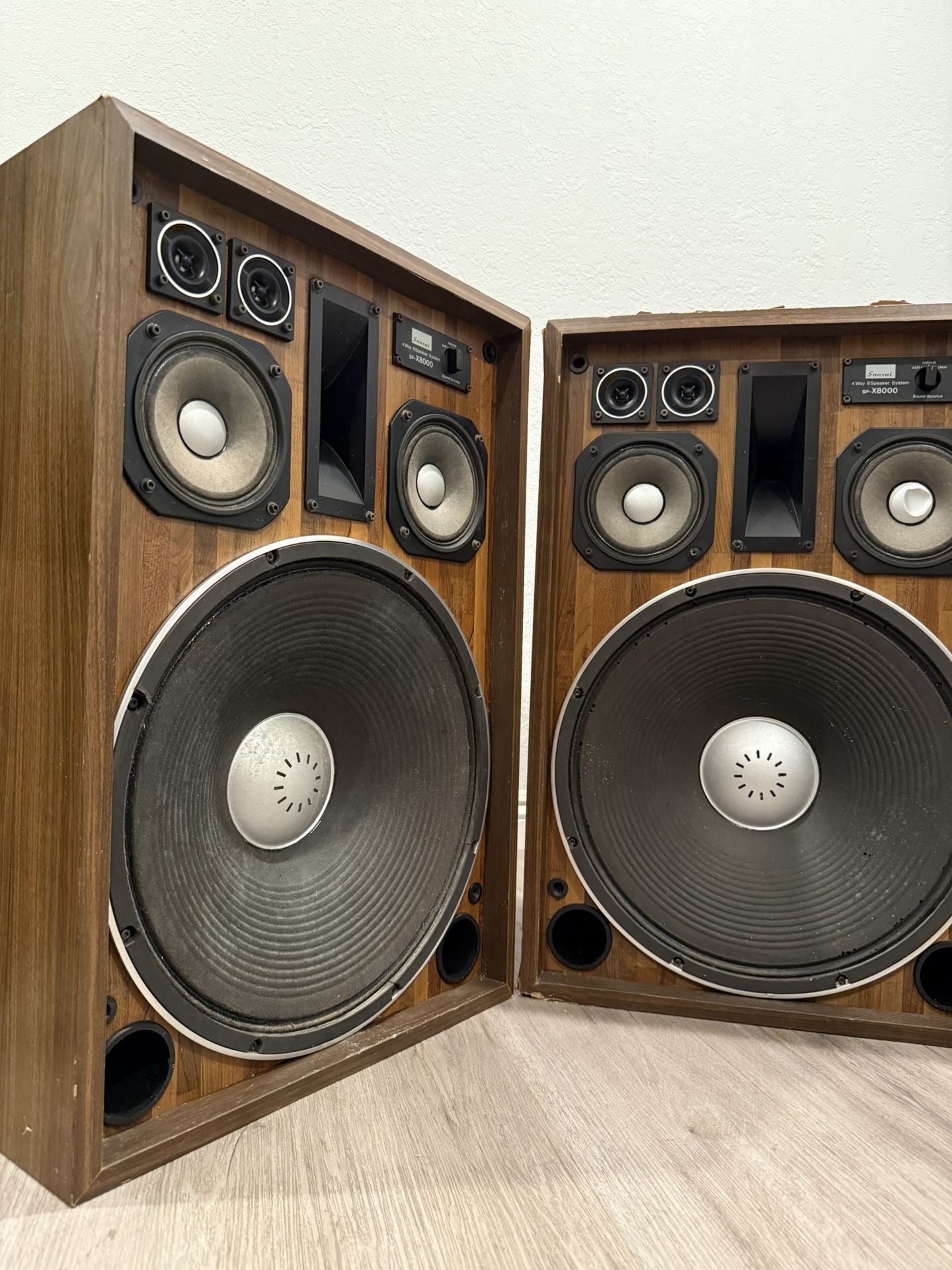 SANSUI SP-X8000 4 Way 6 Speaker System with Horns 