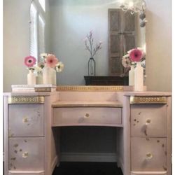 Elegantly Restored Hollywood Regency Vintage Vanity 