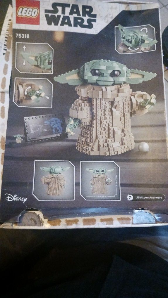 BIG STAR WARS BABY YODA  SET