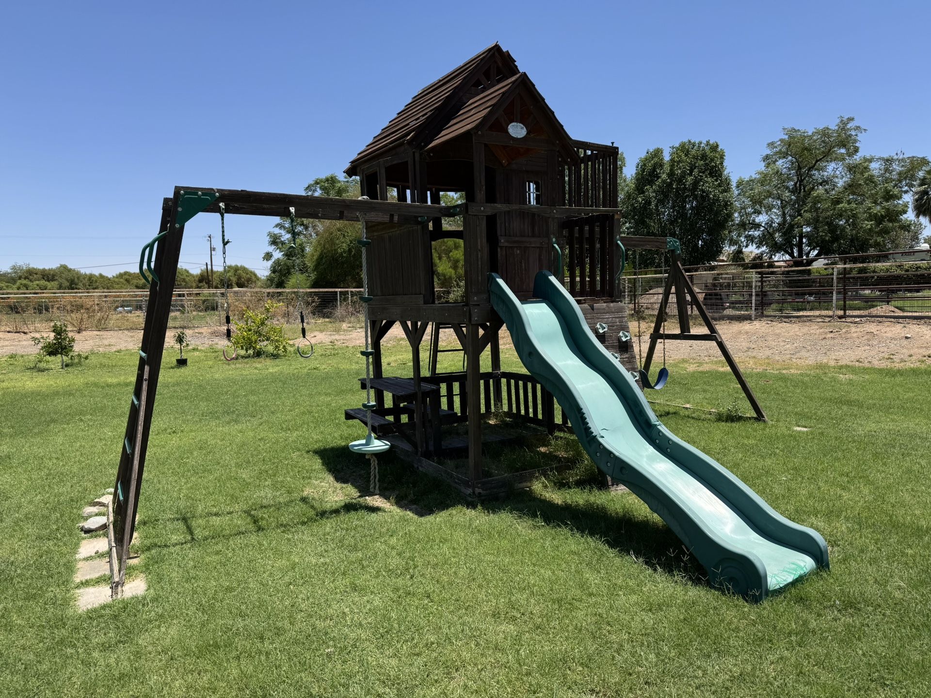FREE Play Set!!!!!!