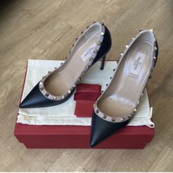Valentino Pump
