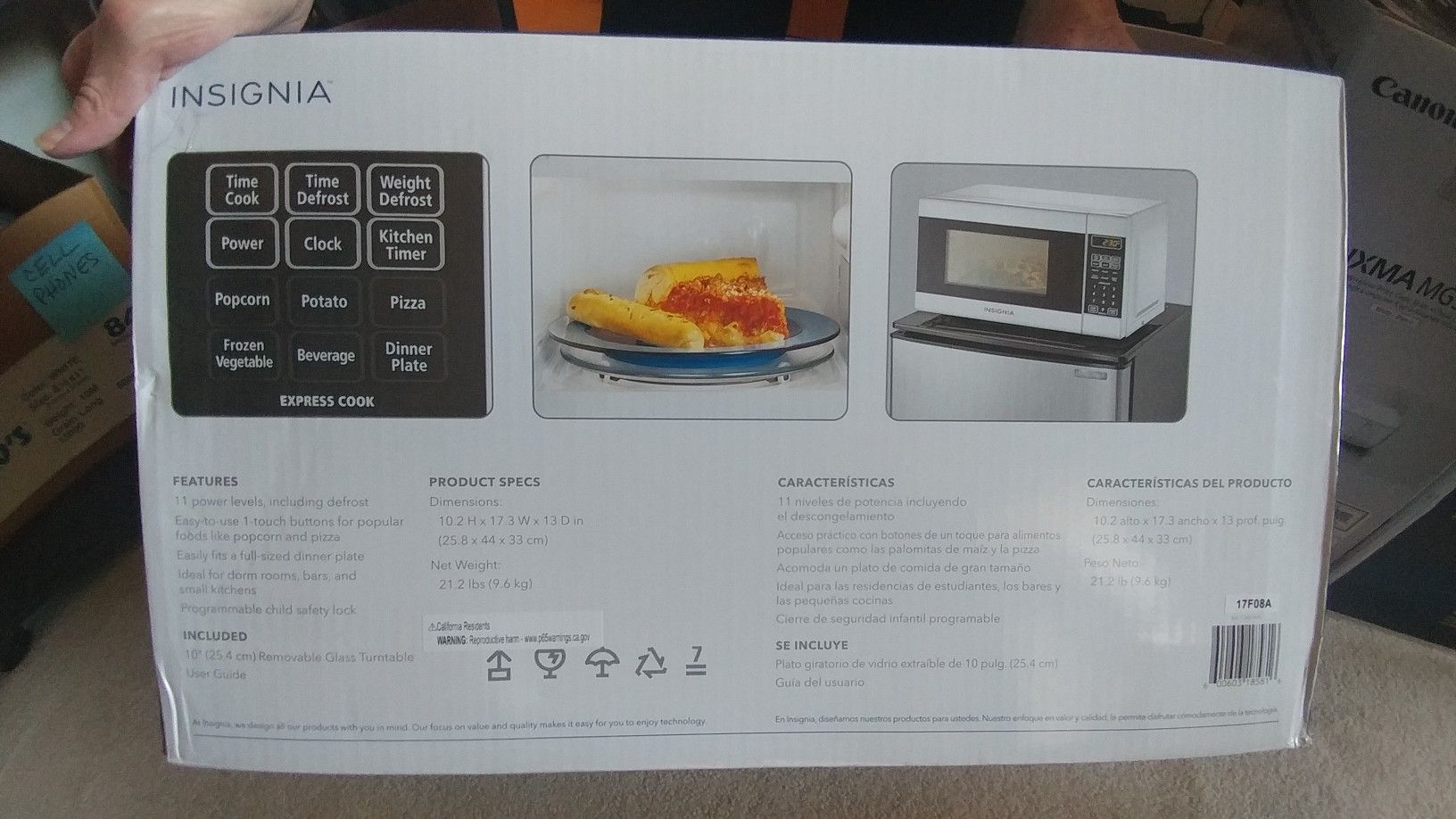 Isignia 0.7 Cu. Ft. Compact Microwave. New