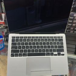 Apple 🍎 MacBook 13.3" 2020 Model 8gigs Ram 128GB.  90 DAYS Warranty 