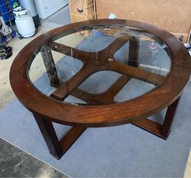 TRADE ? Glass coffee table from Ashley Furniture $ or trade 4 guitar -