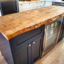 Live Edge Wood Counters Or Epoxy Resin Floorings We Do It All 