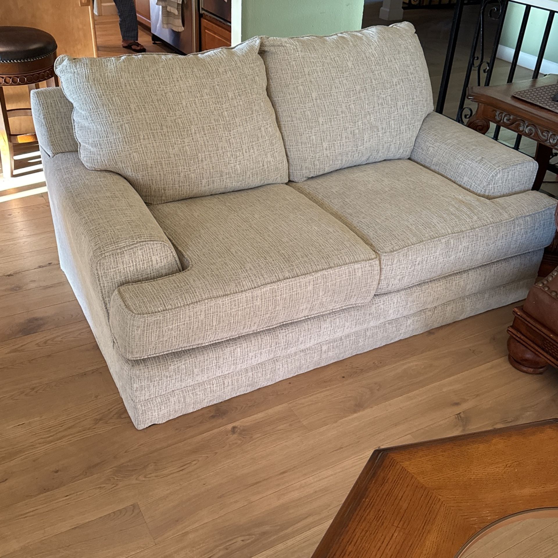 2 Person Couch, Loveseat 