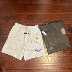 Essentials Shorts