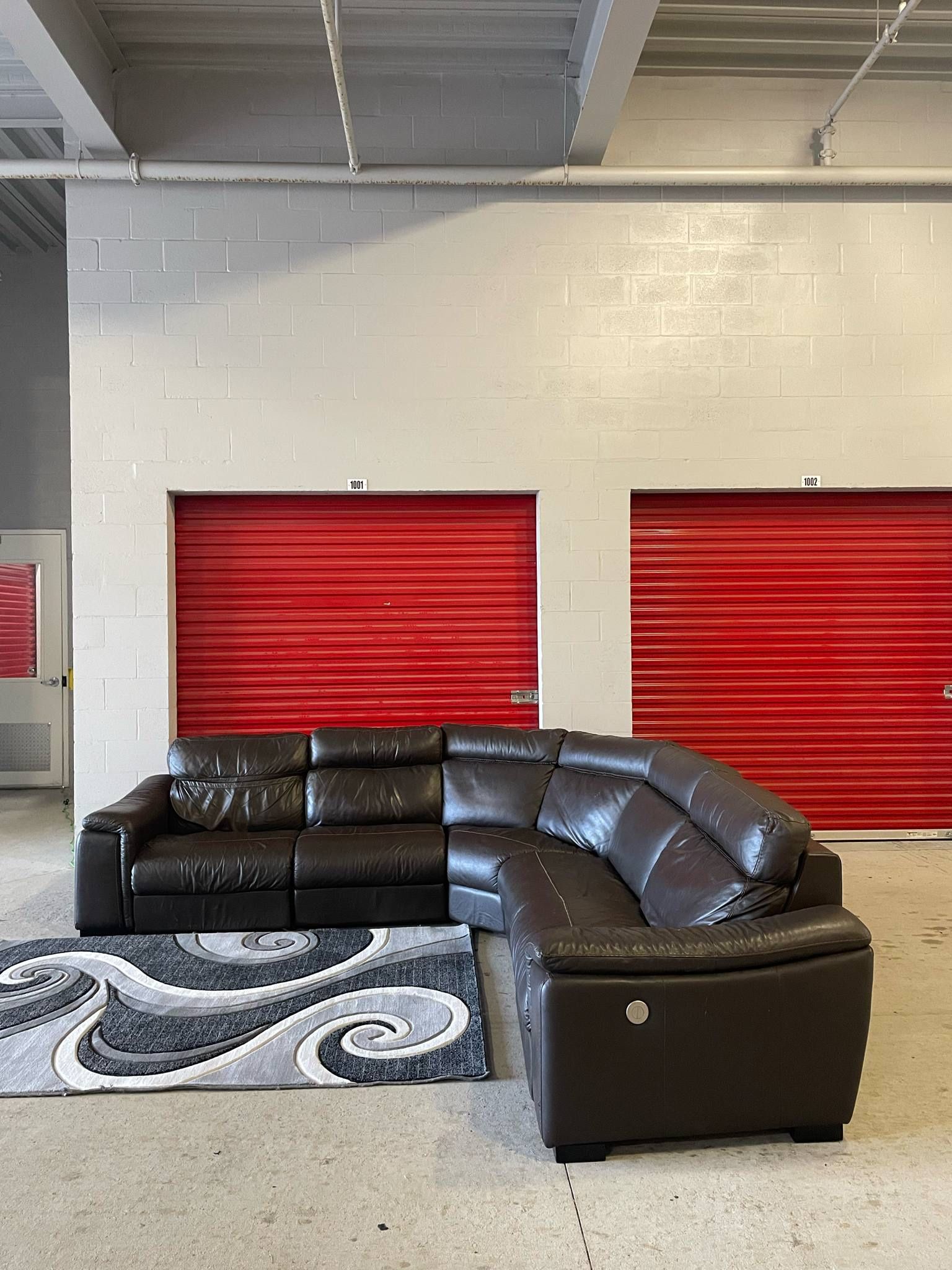 Like New Electric Recliner Sectional Couch CAN DELIVER🚚