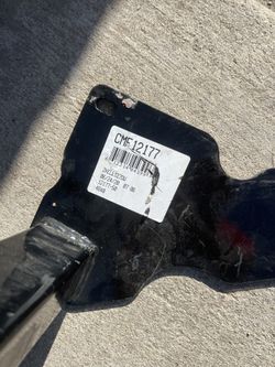 HITCH 1 1/4 WILL FIT VW