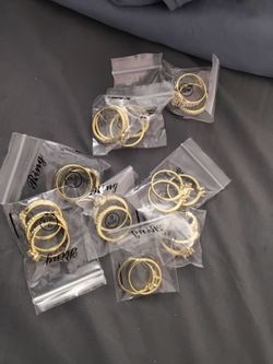 New rigs sizes 9 women new never used
