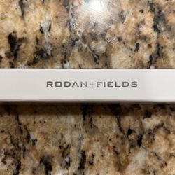 Rodan fields Lash serum