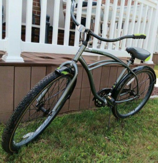 Huffy Cruiser Bike - 26"