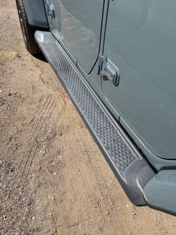 MOPAR WHEEL-TO-WHEEL SIDE STEP