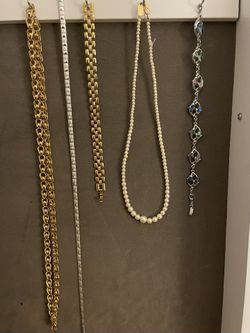 Assorted Jewelry 