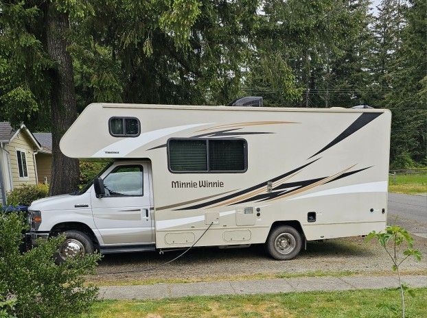 2018 Winnebago Minnie Winnie Ford Winnebago