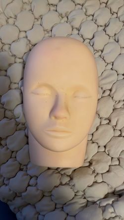 Mannequin face