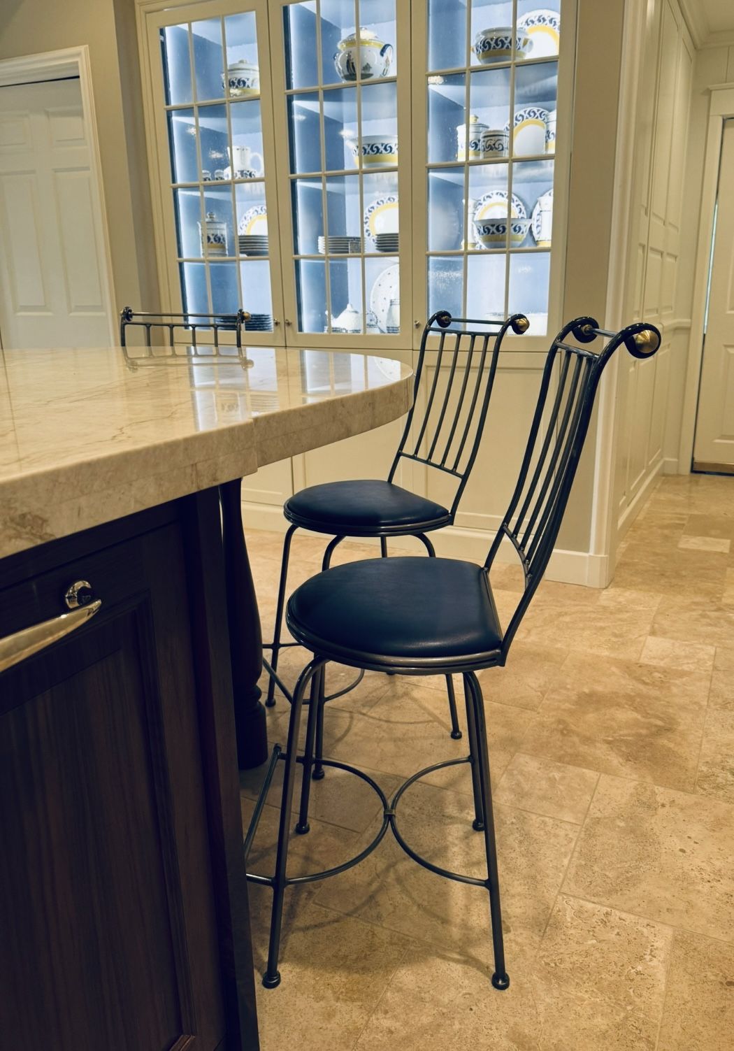 Set of 6 Charleston Forge Mid Century Modern Wrought-Iron Swivel Bar Stools