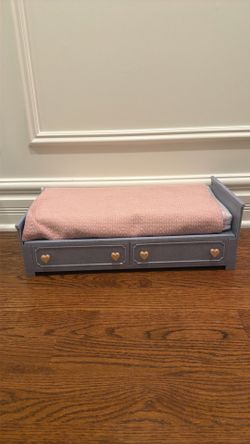 Free doll bed - fits American Girl sized dolls