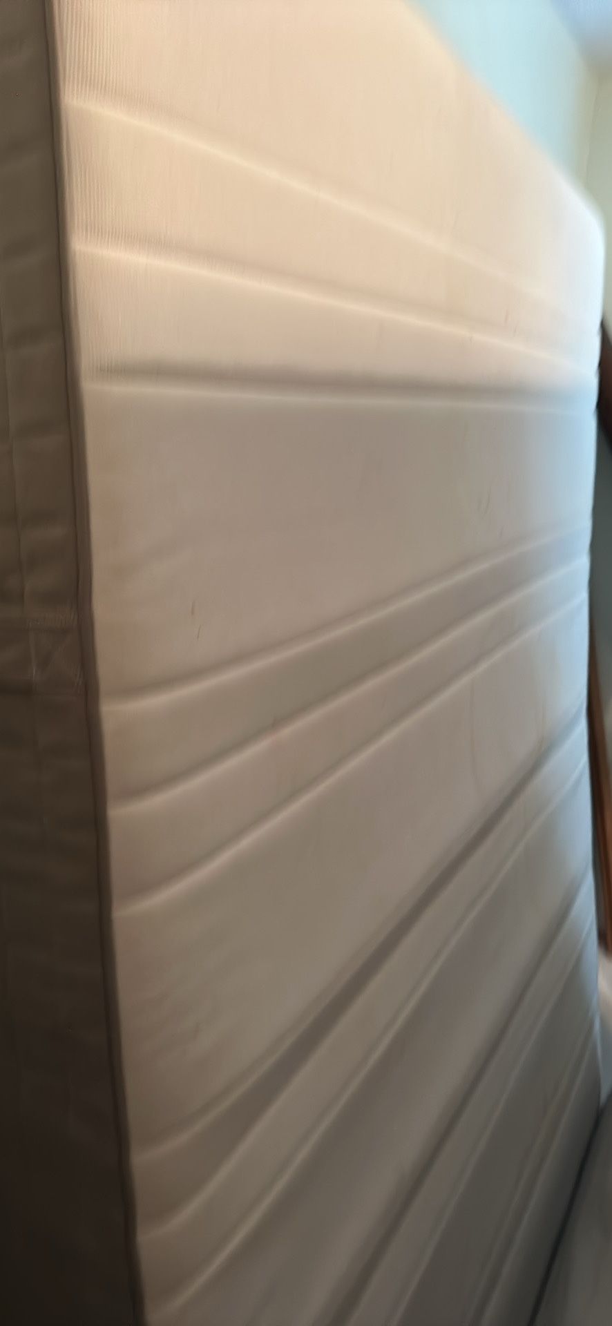 Used Queen Size Bed Frame And Matress