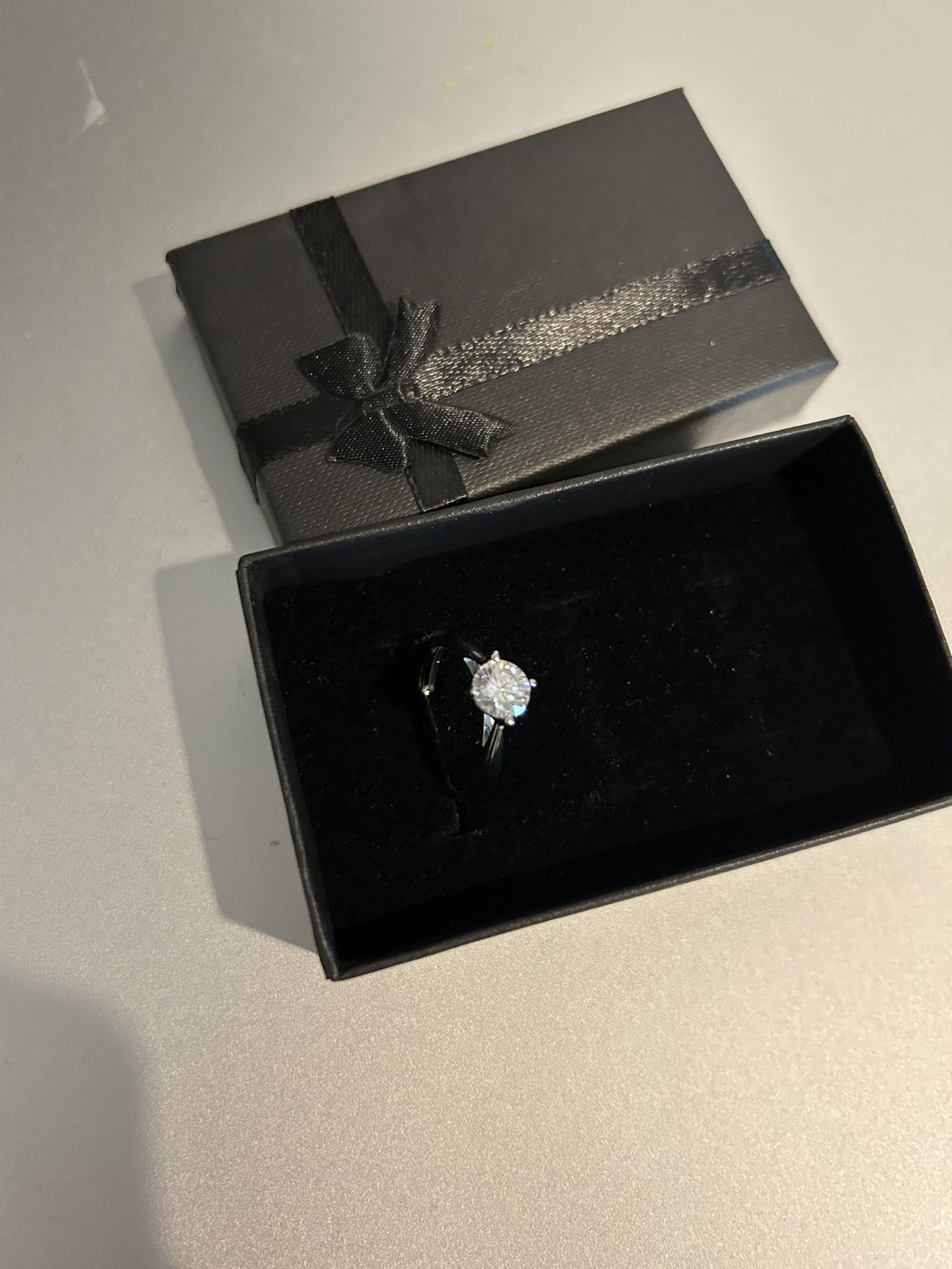 VVS Moissanite Diamond Ring