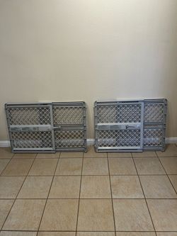 2 Baby Gates