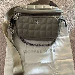 Michael Kors Crossbody Bag