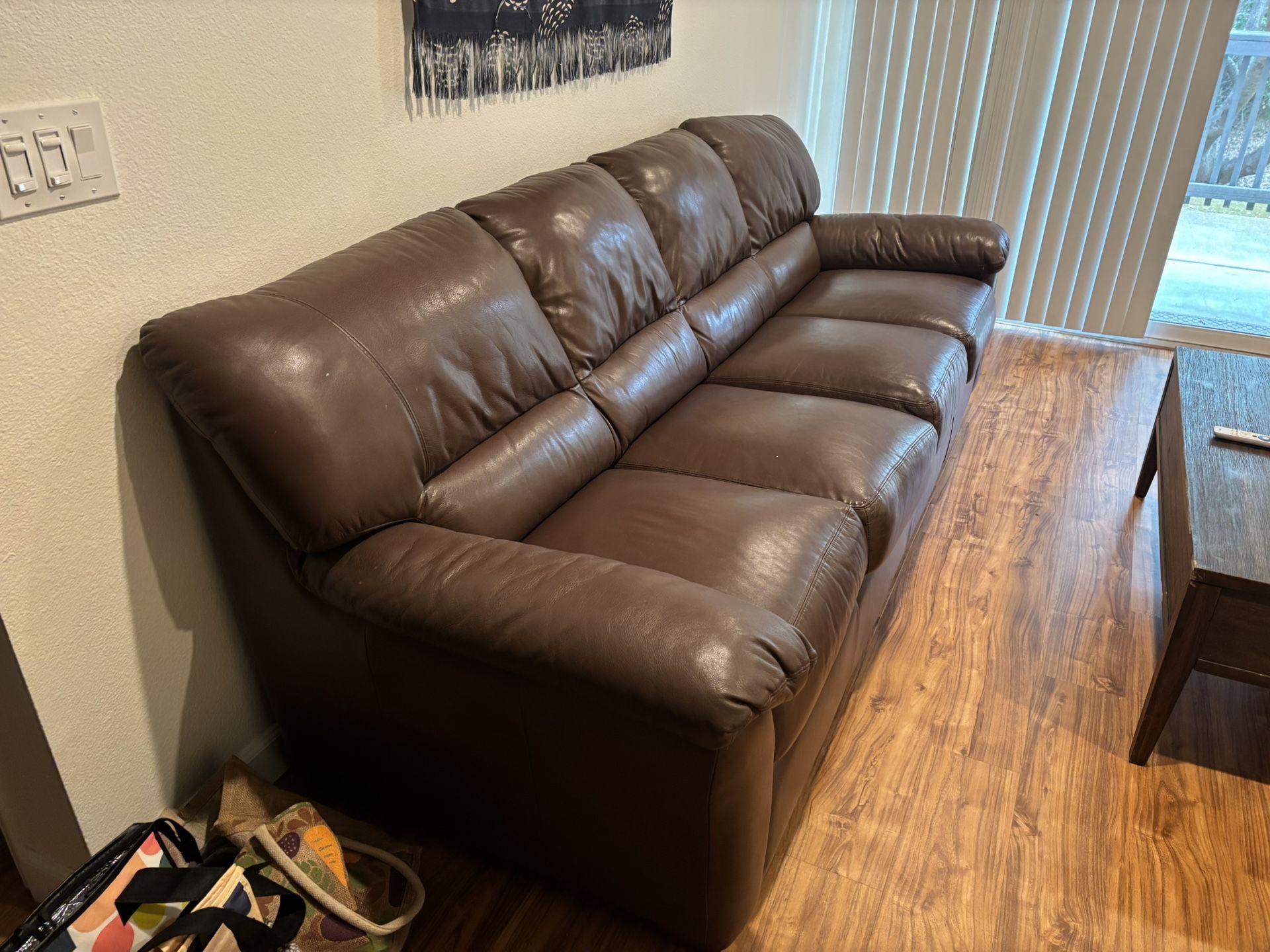 Leather Couch With Coffee Table