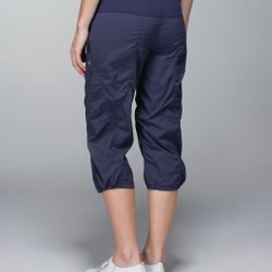 Lululemon Studio Crop size 4