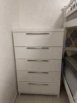 White 5-Drawer Tall Dresser Chest