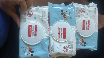 Huggies Simply Clean 64 Pack 16Packs & 10 Pack Natural Care Sensitive