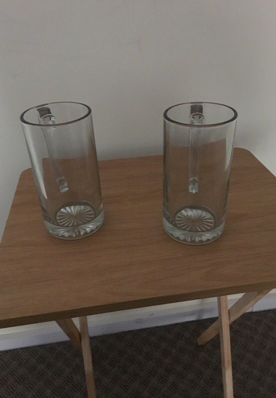 2 large glass beer mugs