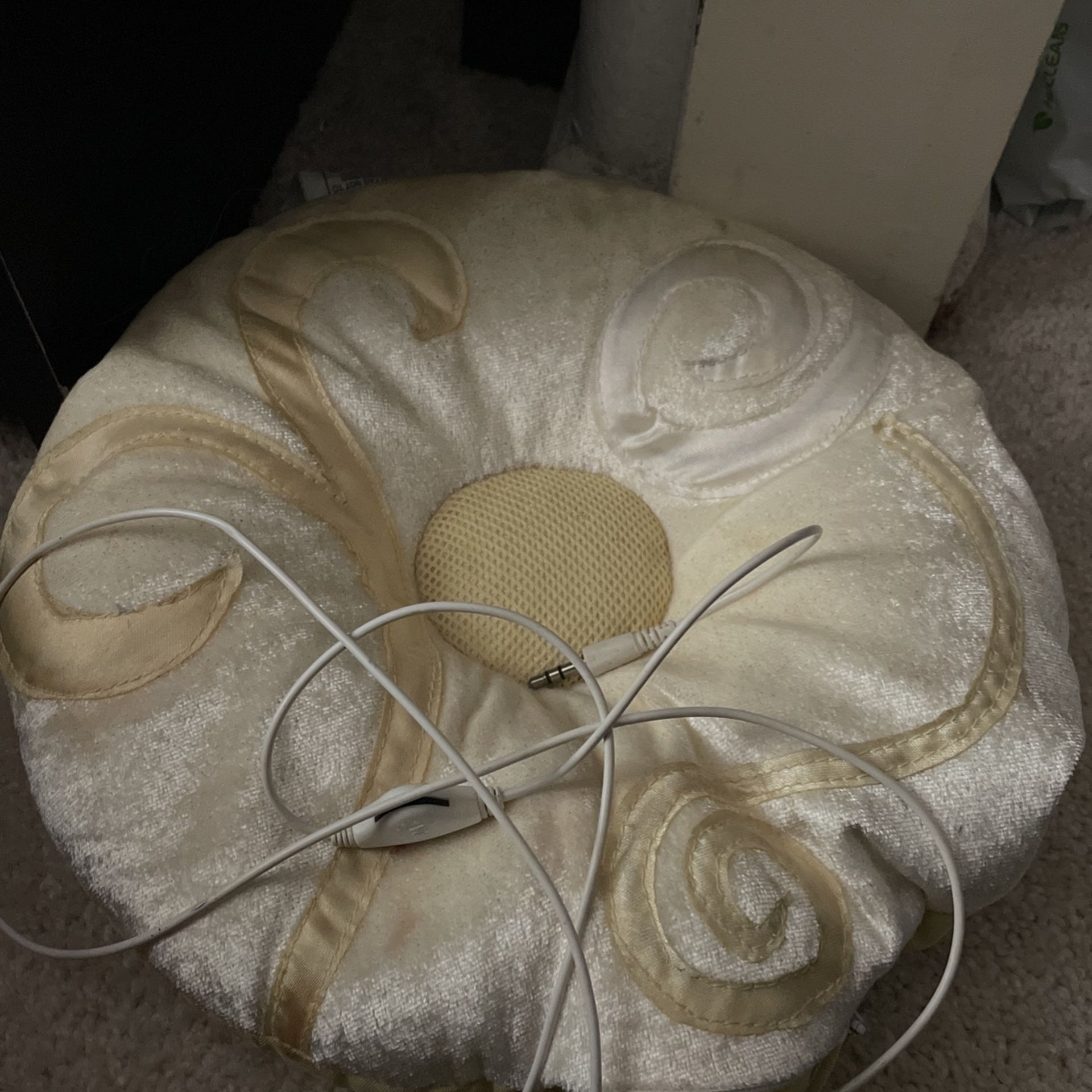 Flower Pillow Music Player