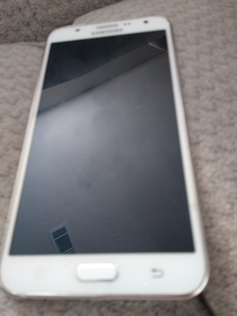 Samsung Galaxy J7 Cell Phone