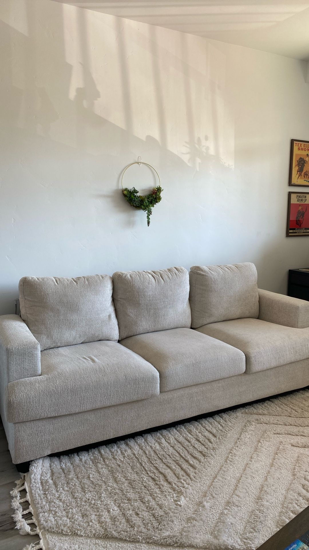 Next To New, Lightly Used Clean Spacious Couch