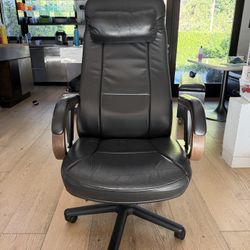 Relax The Back Leather Adjustable Executive Chair
