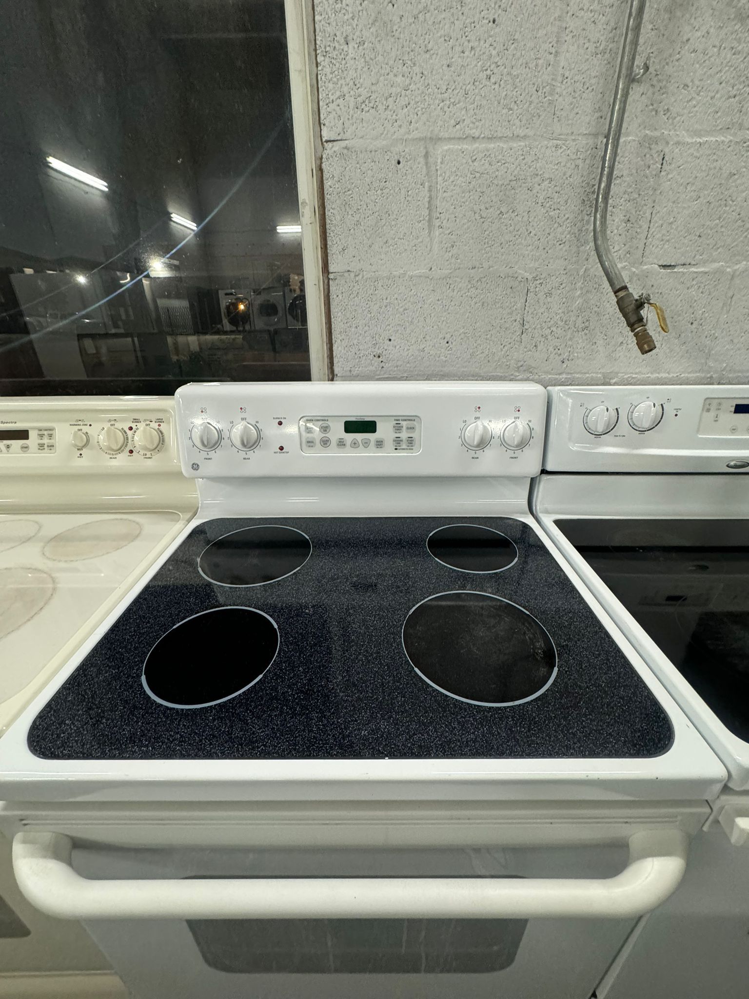 Ge Stove / Estufa Ge 