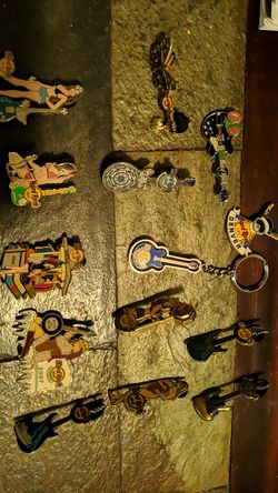 Hard Rock Cafe pins
