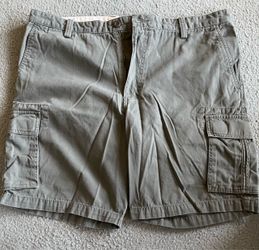 Dockers Cargo Short - Size 40