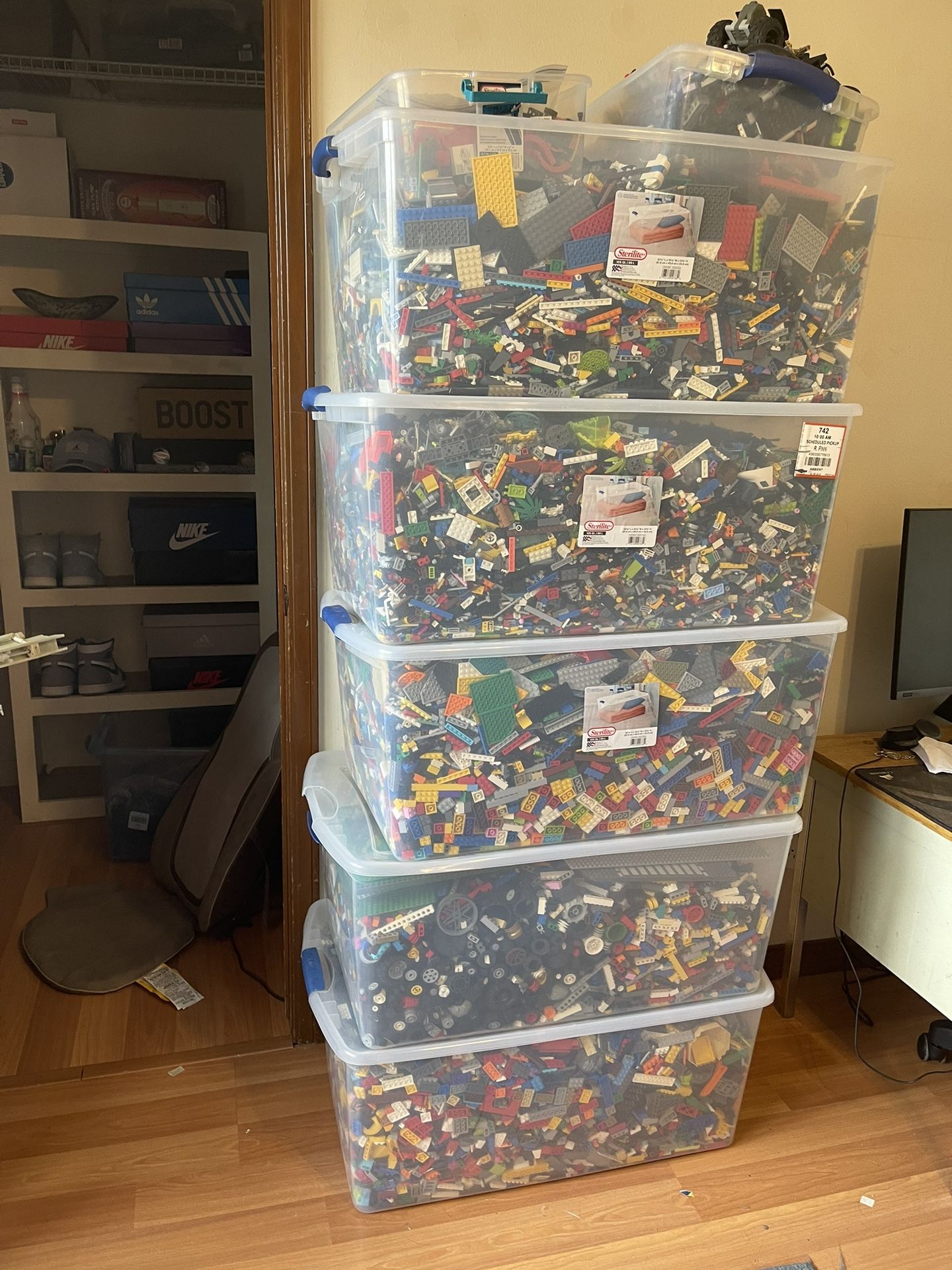 300lbs Bulk Legos
