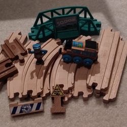 Thomas & Friends Wood, 5-in-1 Builder Set Fisher-Price