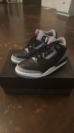 Air Jordan 3 Retro Size : 8.5