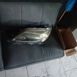 2019 Toyota Sienna Headlight Driver Side 