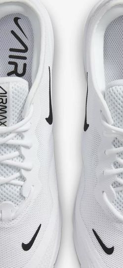 Nike Women’s Size 6