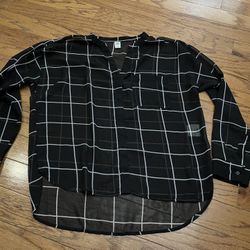 Women’s Old Navy Button-Down Top