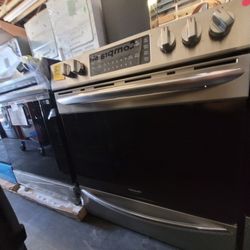 Stove Frigidaire
