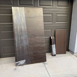 Brown Dining Table with 17” Leaf Extension – Great Condition