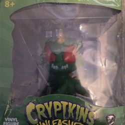 Cryptkins Unleashed Chupacabra Vinyl Figure.