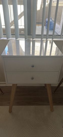 white side table